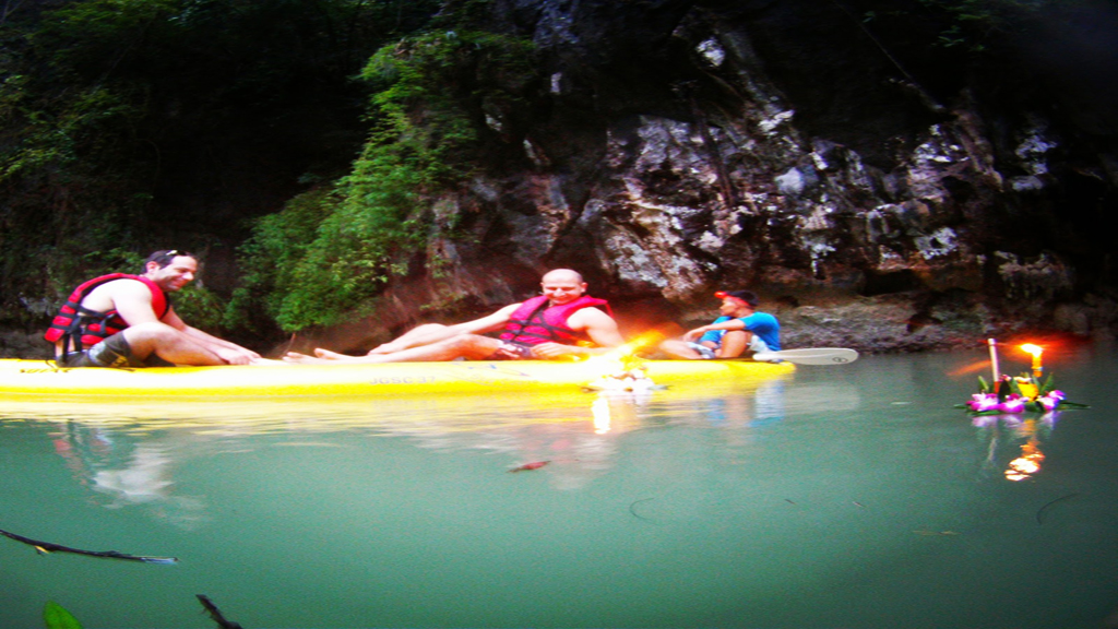 Hong by Starlight John Gray 's Sea Canoe Tour