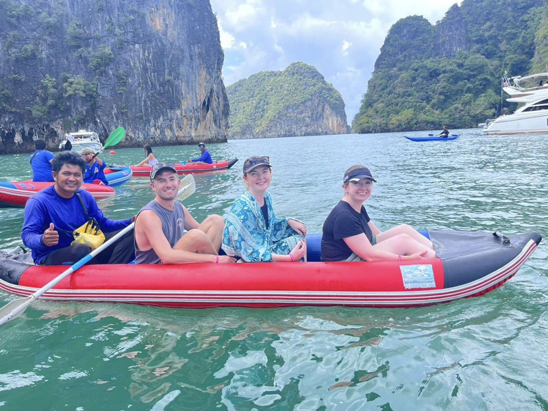 James Bond Sea Canoe by Speed boat