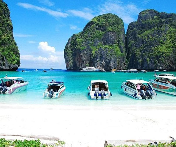 Private Speedboat to Phi Phi & Bamboo Islands