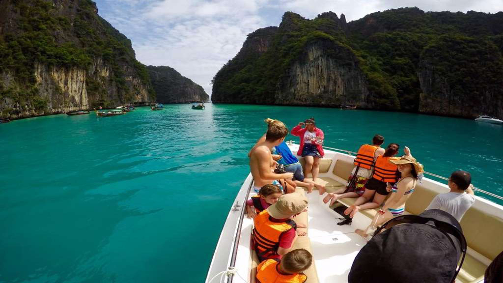 Private Speedboat to Phi Phi  & Khai Islands