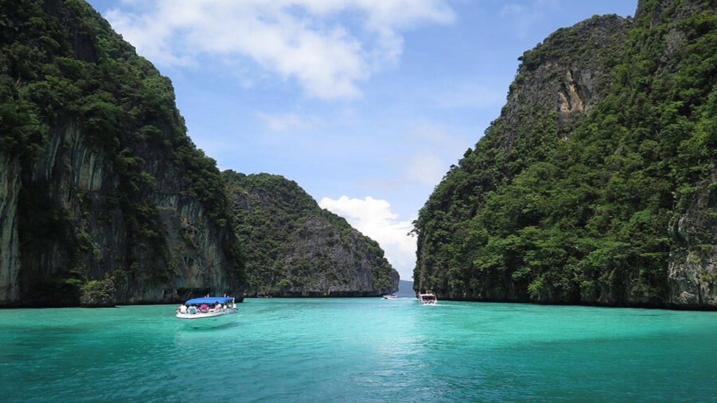 Private Speedboat to Phi Phi  & Khai Islands