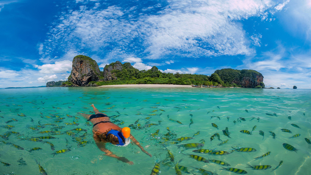 Private Speed Boat to Phi Phi and Phang Nga Bay