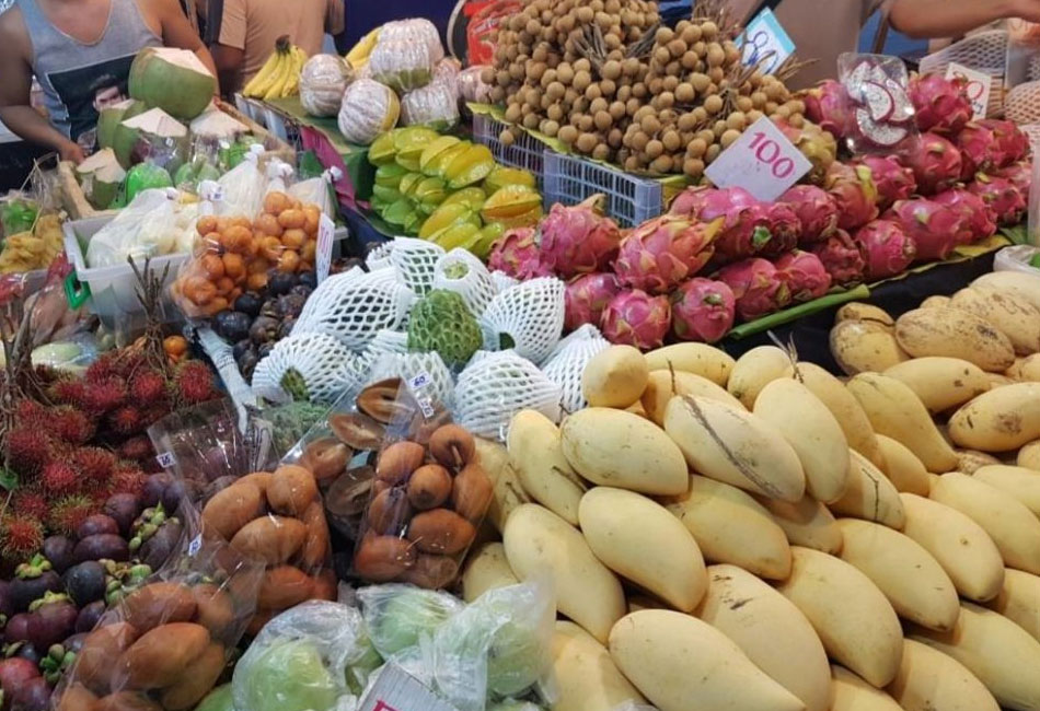 Private Tour to Weekend  Night Market