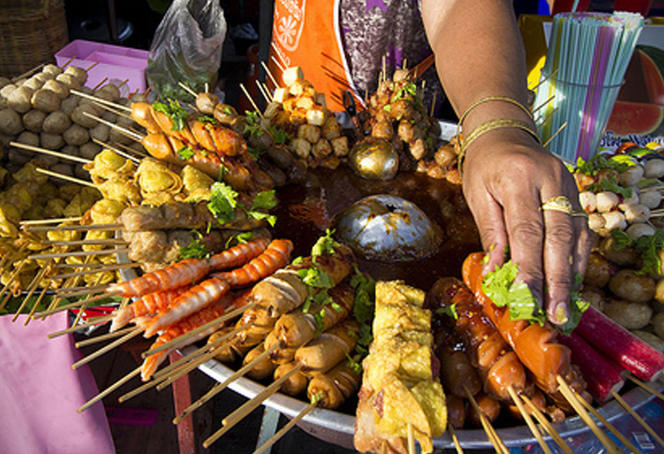 Private Tour to Weekend  Night Market