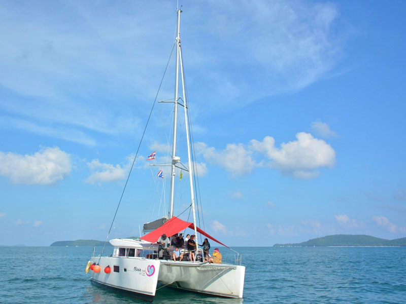 Private Catamaran to Raya & Coral  Islands