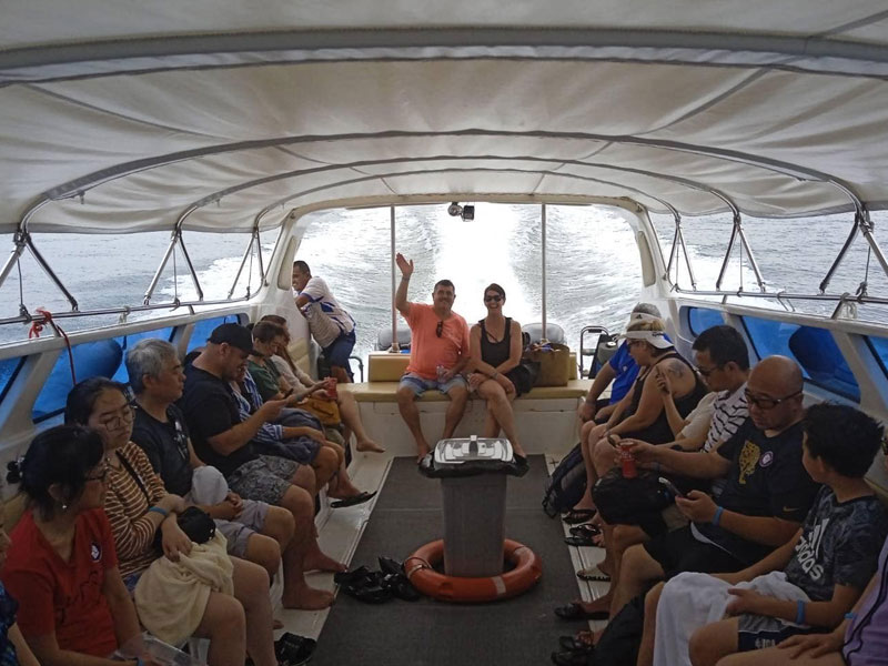 Private Speed Boat Charters max 25 Persons