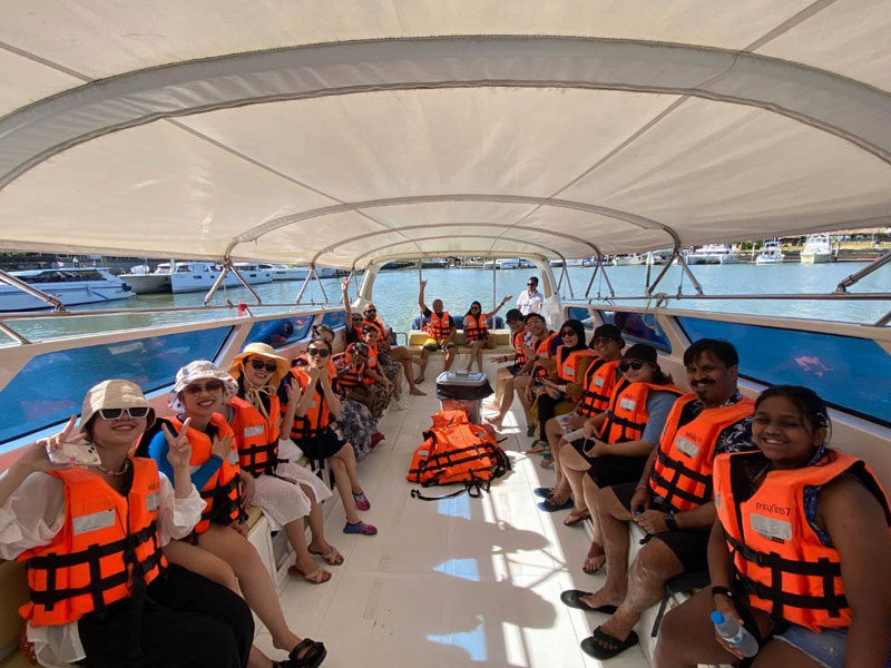 Private Speedboat to Phi Phi & Bamboo Islands